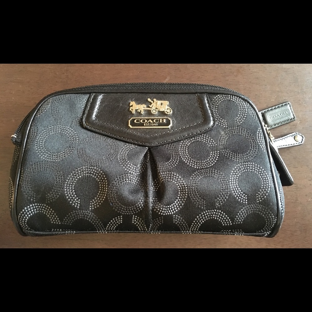Authentic Coach makeup pouch/bag